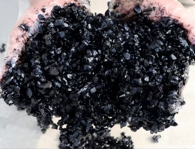 江海沥青冷补料（沥青砂）的优势特点与施工流程解析